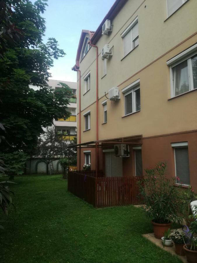 Rose Apartman Debrecen Exterior foto